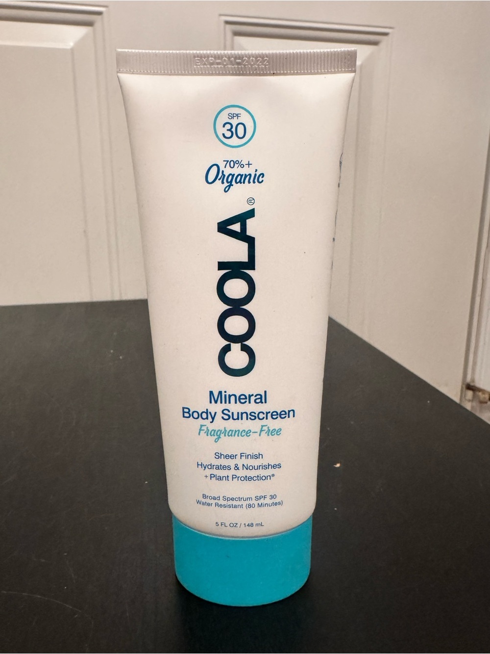 Coola Fragrance Free Mineral Body Sunscreen SPF 30 70%+ Organic 5oz Exp 01/22